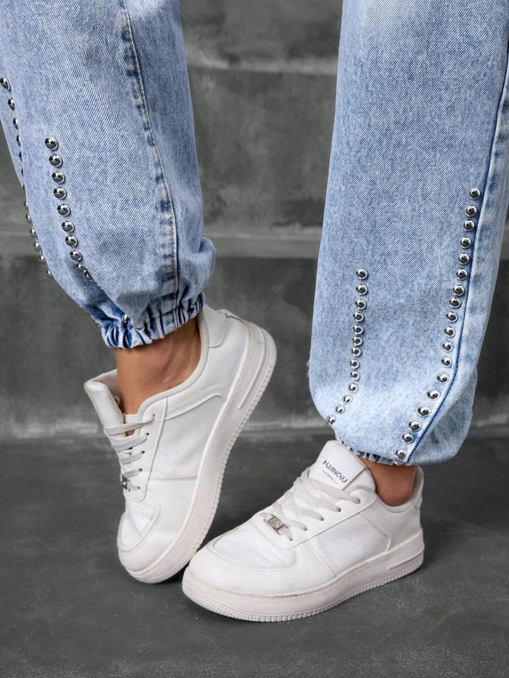 Studded High Waist Jeans