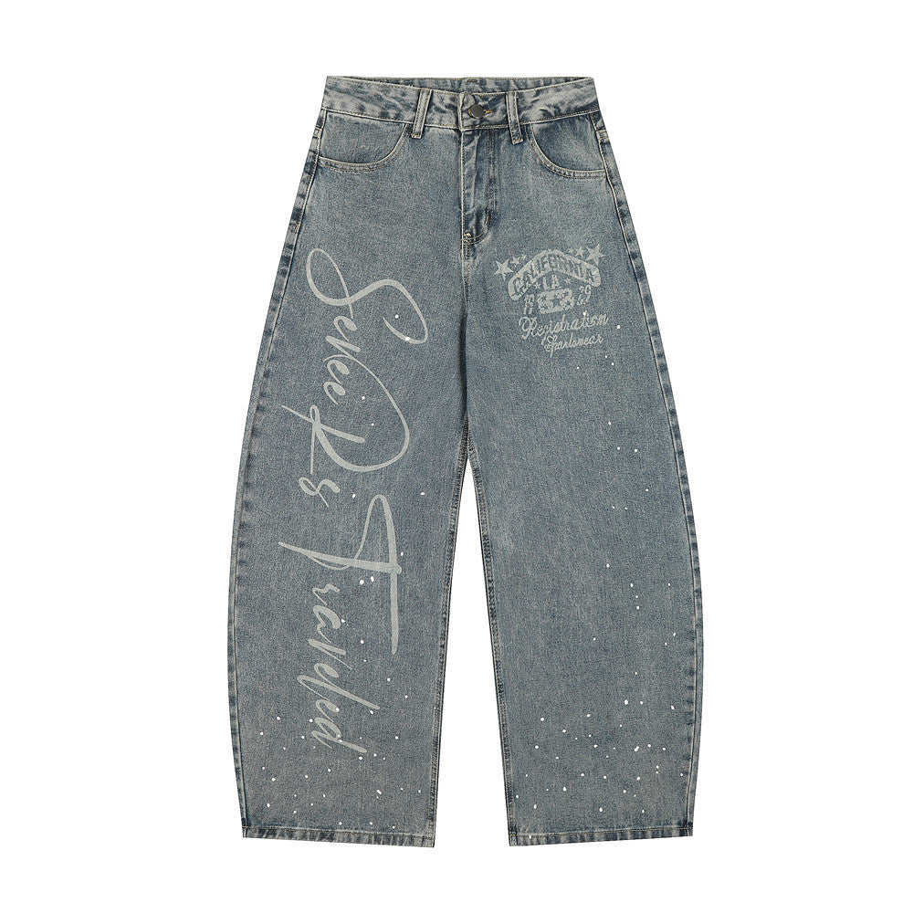 Graffiti printed curved knife jeans